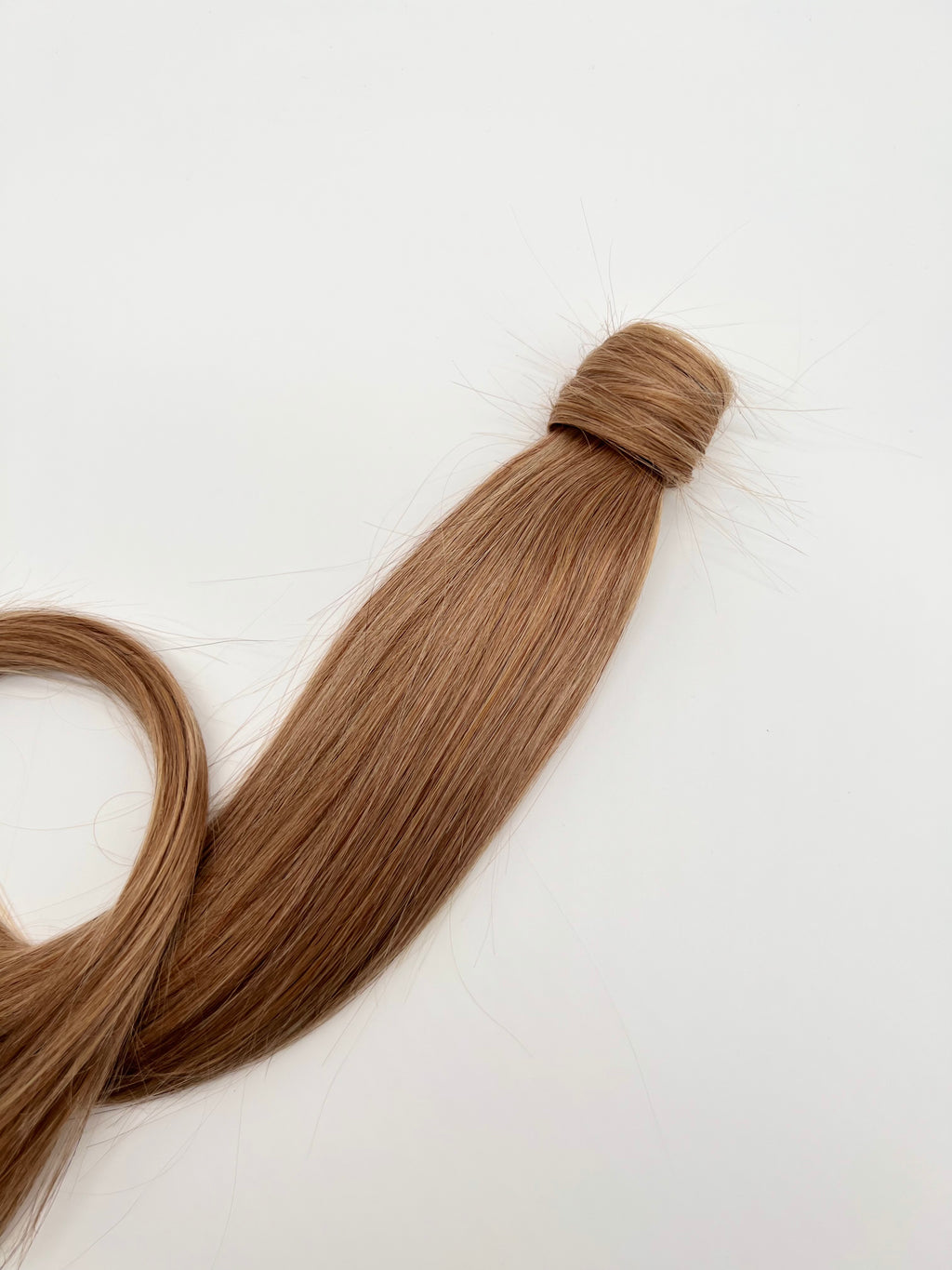 Ponytail #8 mörkblond